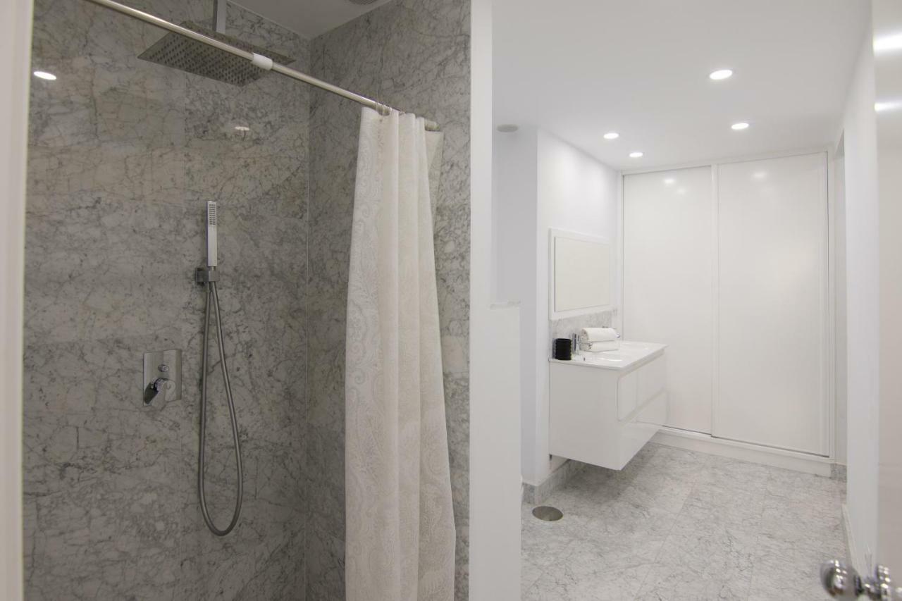 Homeforguest Stylish And Modern Apartment Overlooking Las Canteras Las Palmas de Gran Canárias Exterior foto