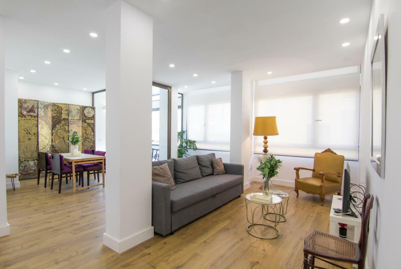 Homeforguest Stylish And Modern Apartment Overlooking Las Canteras Las Palmas de Gran Canárias Exterior foto