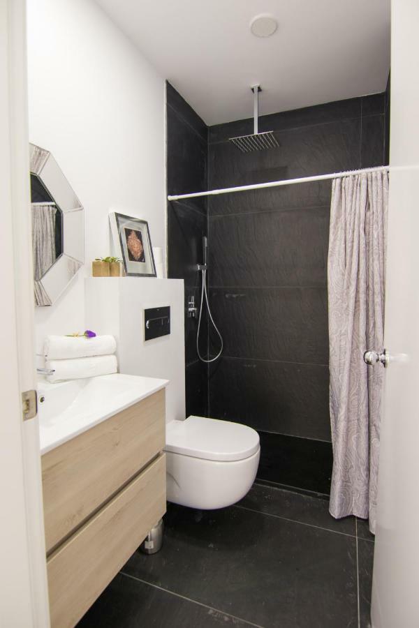 Homeforguest Stylish And Modern Apartment Overlooking Las Canteras Las Palmas de Gran Canárias Exterior foto
