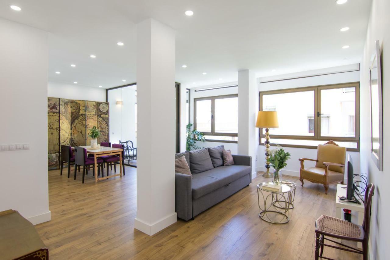 Homeforguest Stylish And Modern Apartment Overlooking Las Canteras Las Palmas de Gran Canárias Exterior foto