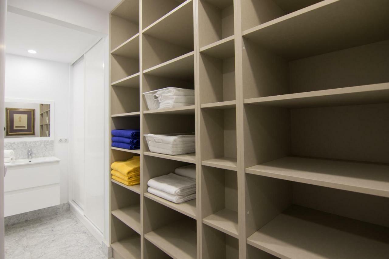 Homeforguest Stylish And Modern Apartment Overlooking Las Canteras Las Palmas de Gran Canárias Exterior foto