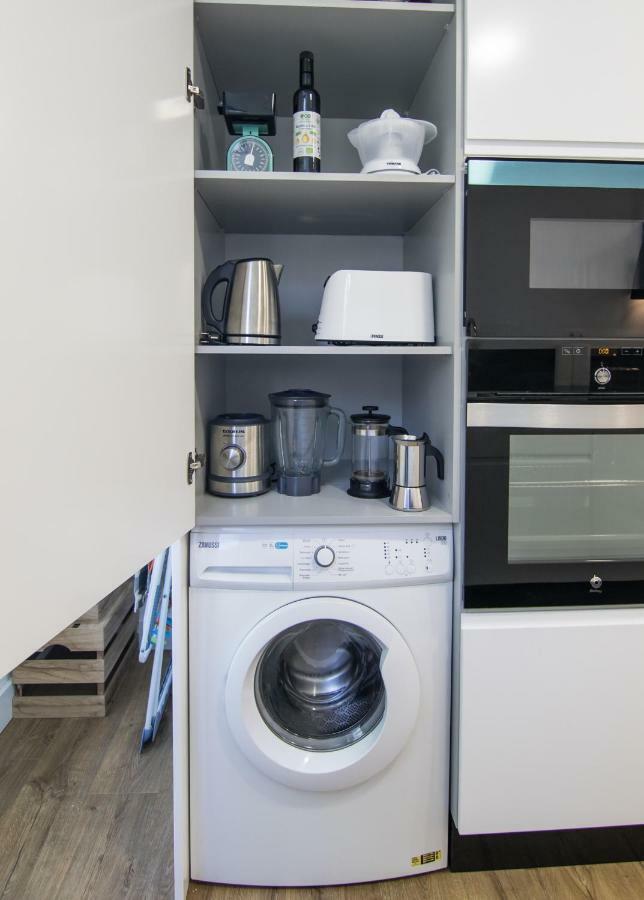Homeforguest Stylish And Modern Apartment Overlooking Las Canteras Las Palmas de Gran Canárias Exterior foto