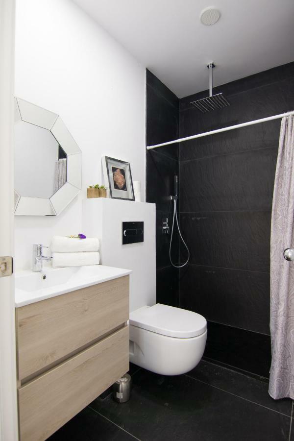 Homeforguest Stylish And Modern Apartment Overlooking Las Canteras Las Palmas de Gran Canárias Exterior foto