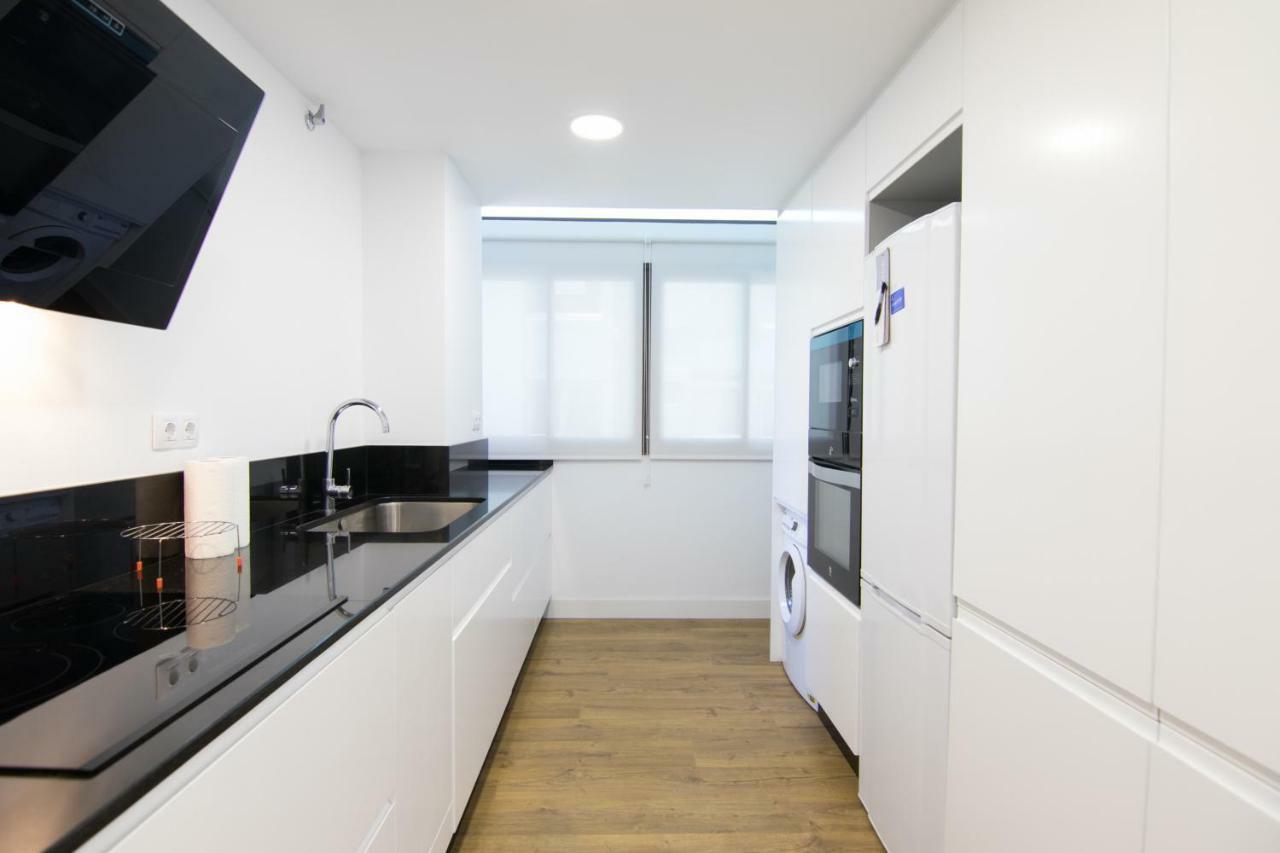 Homeforguest Stylish And Modern Apartment Overlooking Las Canteras Las Palmas de Gran Canárias Exterior foto
