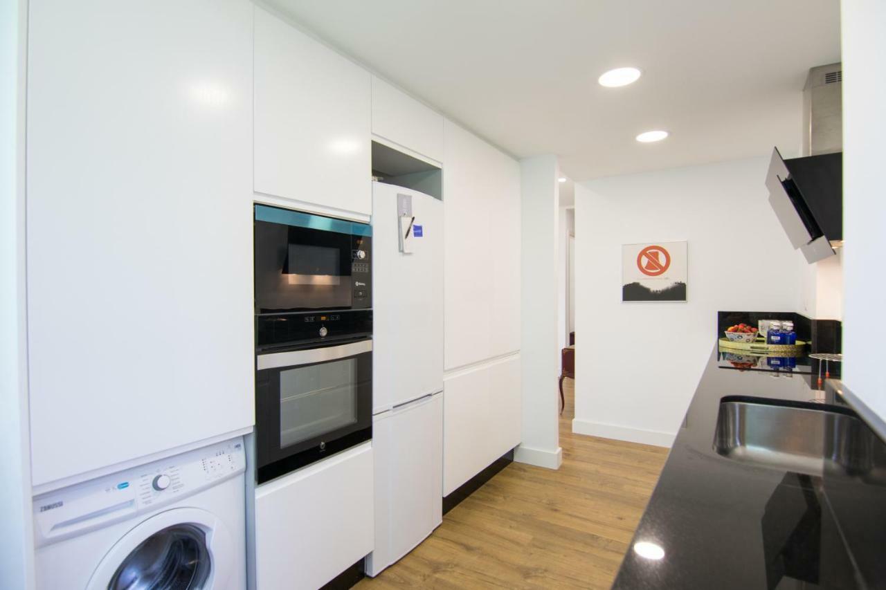 Homeforguest Stylish And Modern Apartment Overlooking Las Canteras Las Palmas de Gran Canárias Exterior foto