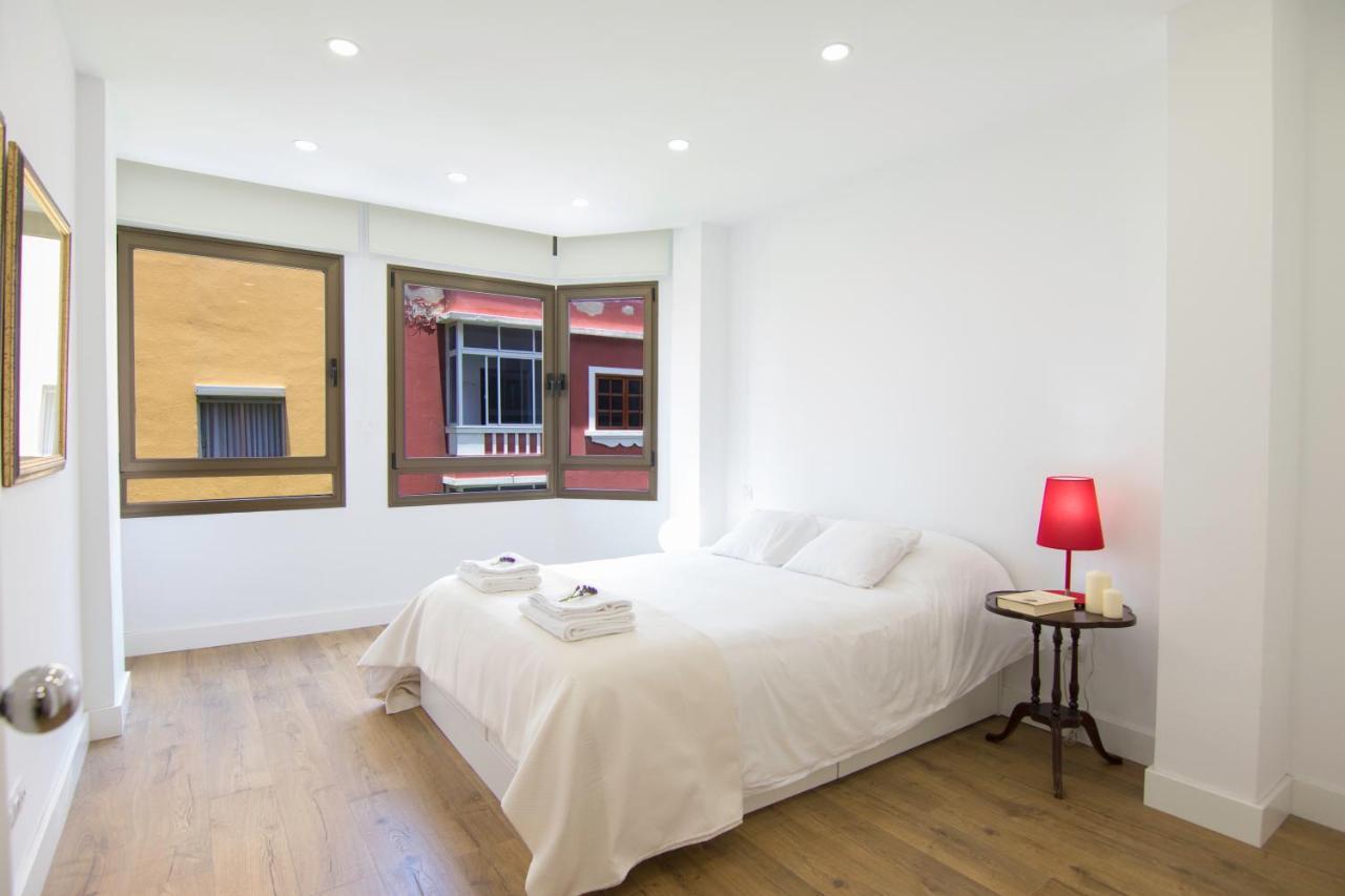 Homeforguest Stylish And Modern Apartment Overlooking Las Canteras Las Palmas de Gran Canárias Exterior foto